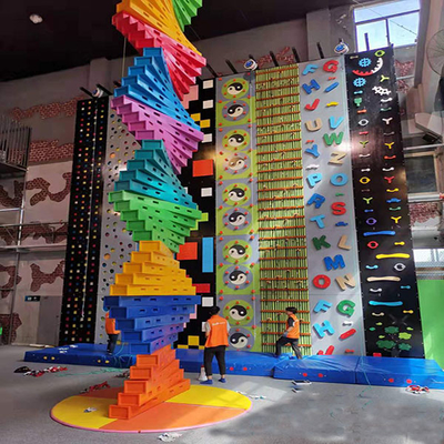 Стена скалолазания PVC пластиковая Multicolor для крытого центра игры